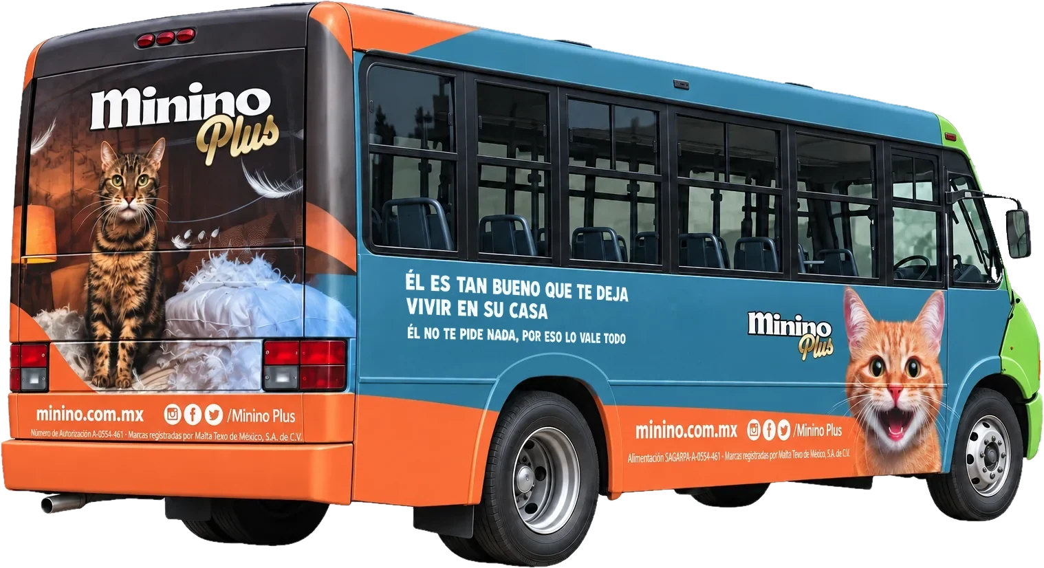 Camión rotulado con la campaña de Minino Plus, Premio Totem 2018
